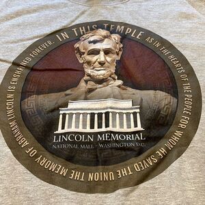 Abraham Lincoln Memorial National Mall sweatshirt size XL